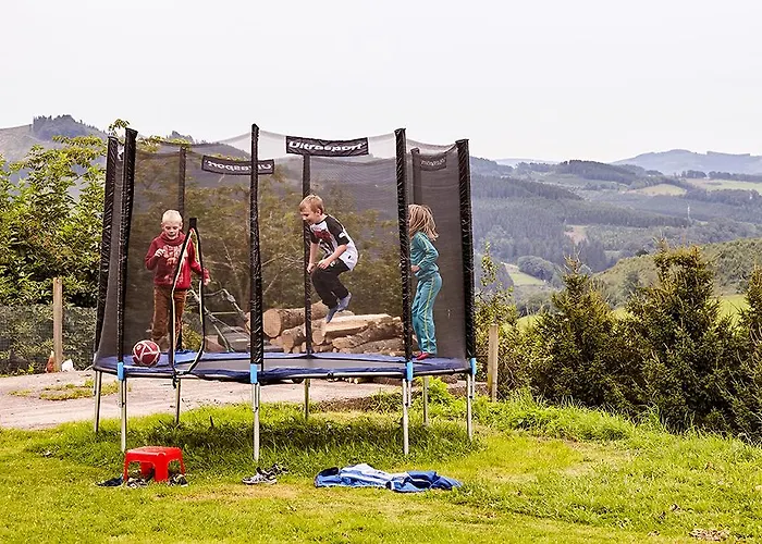 Haus Am Einberg 招待所 3*